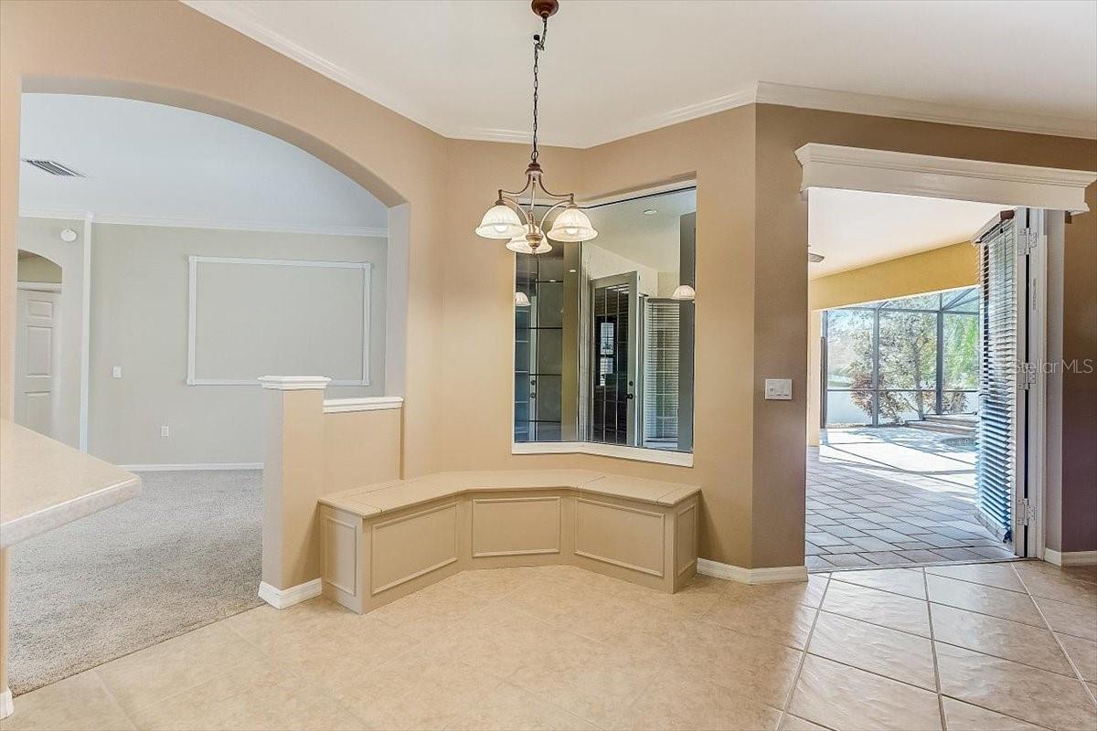 Image 7 of 40 For 6214 Warbler Lane