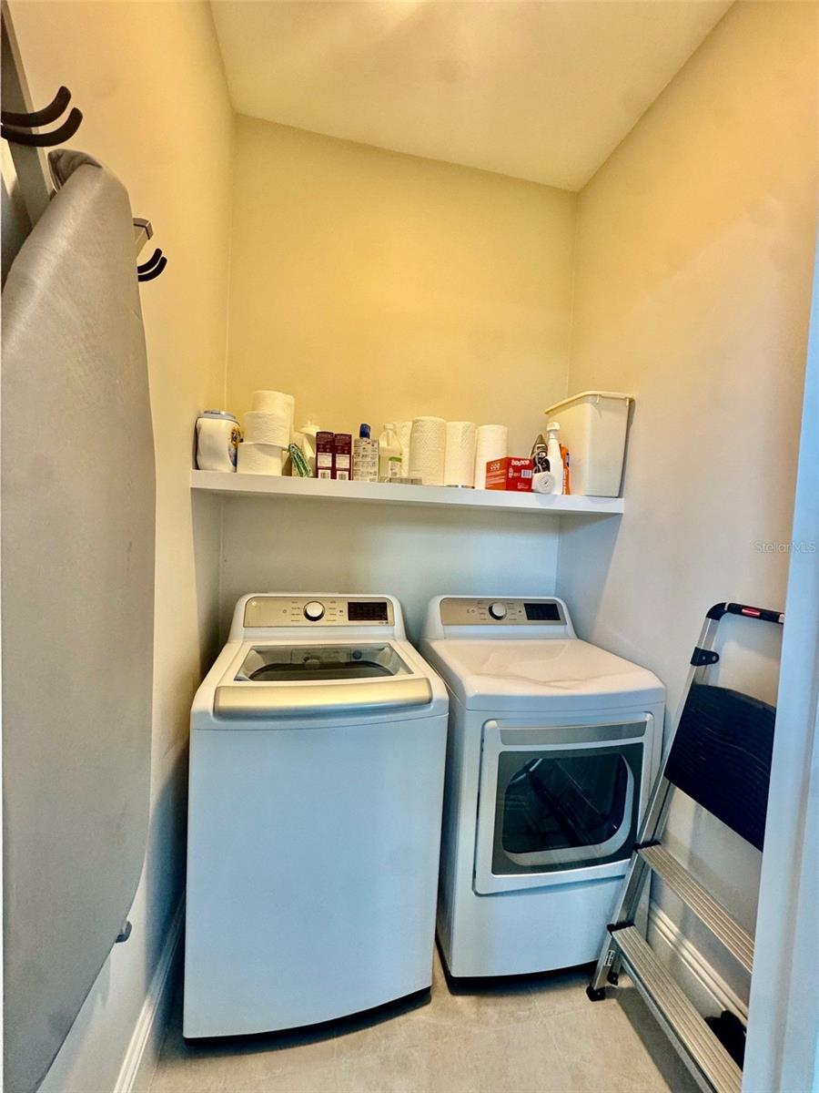 Image 21 of 24 For 32 Bayhead Lane