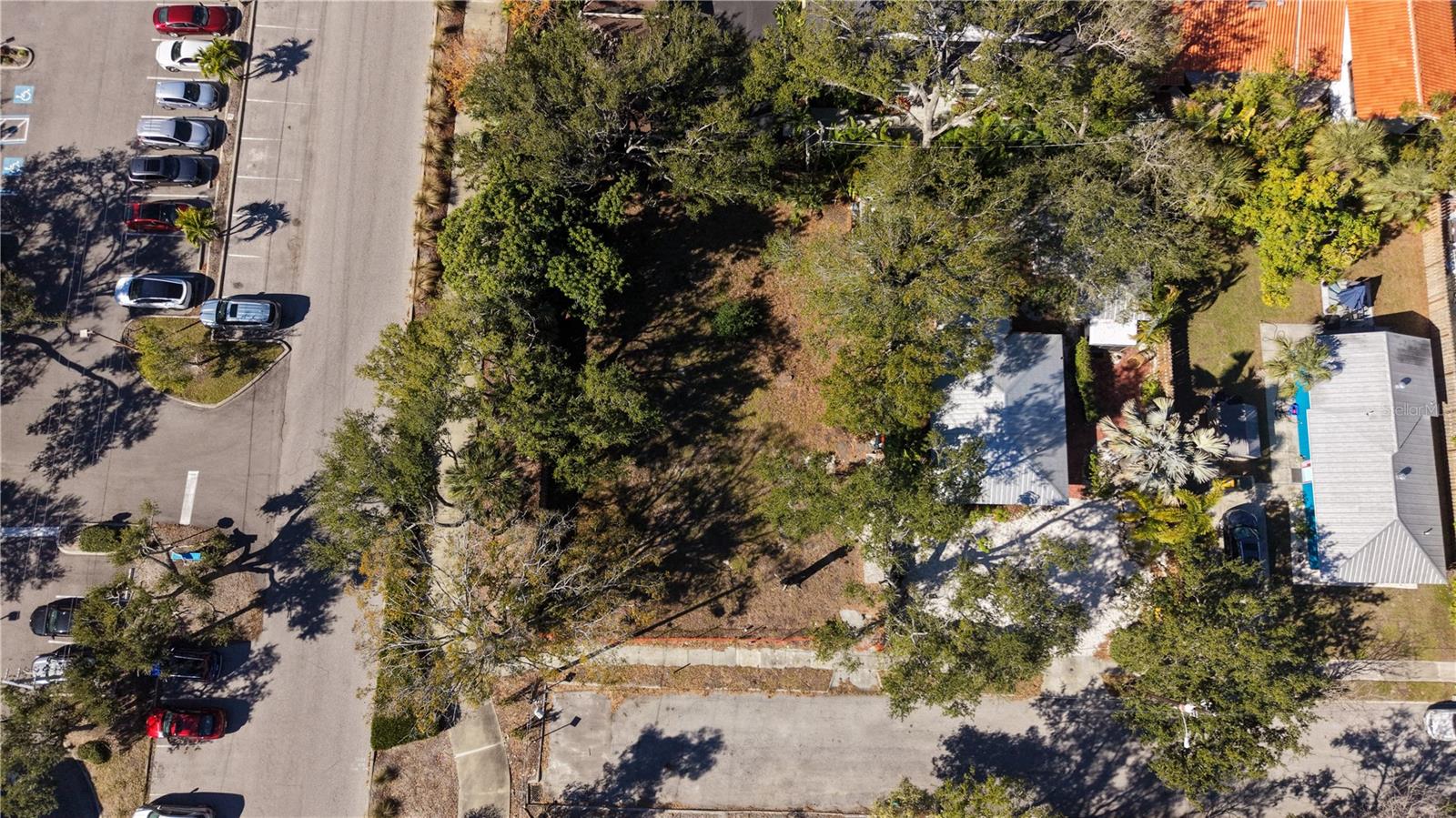 Image 8 of 8 For 654 Lafayette Court