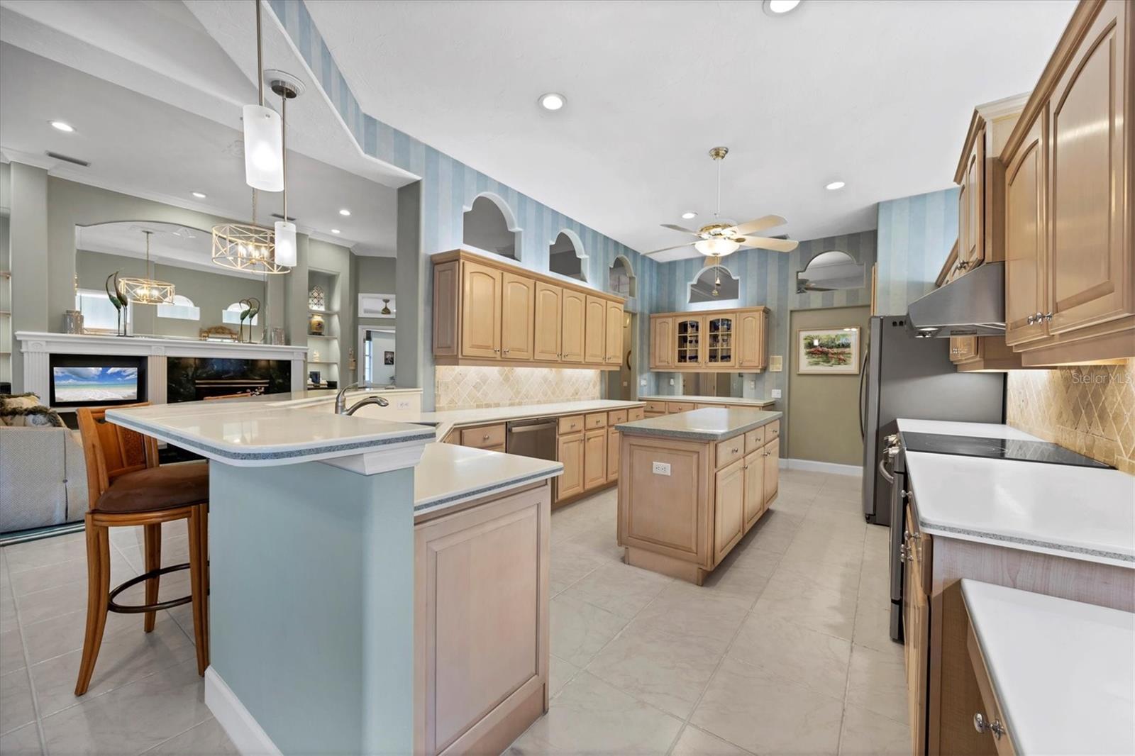 Image 15 of 54 For 7212 Saint Georges Way