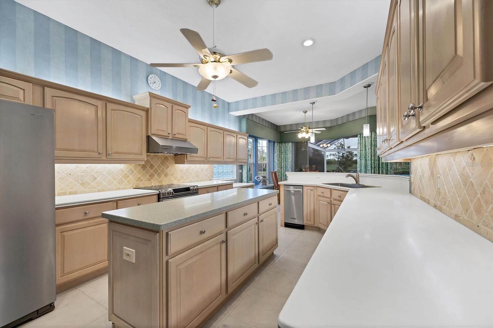 Image 16 of 54 For 7212 Saint Georges Way