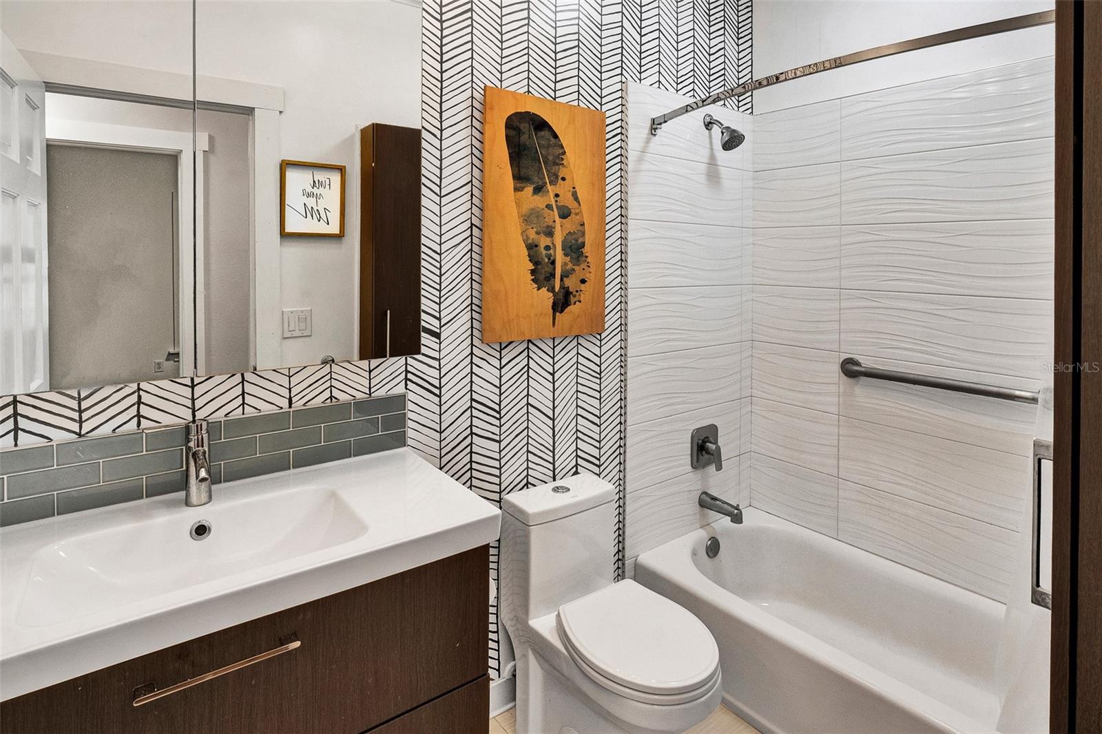 Image 17 of 40 For 16418 Winburn Drive