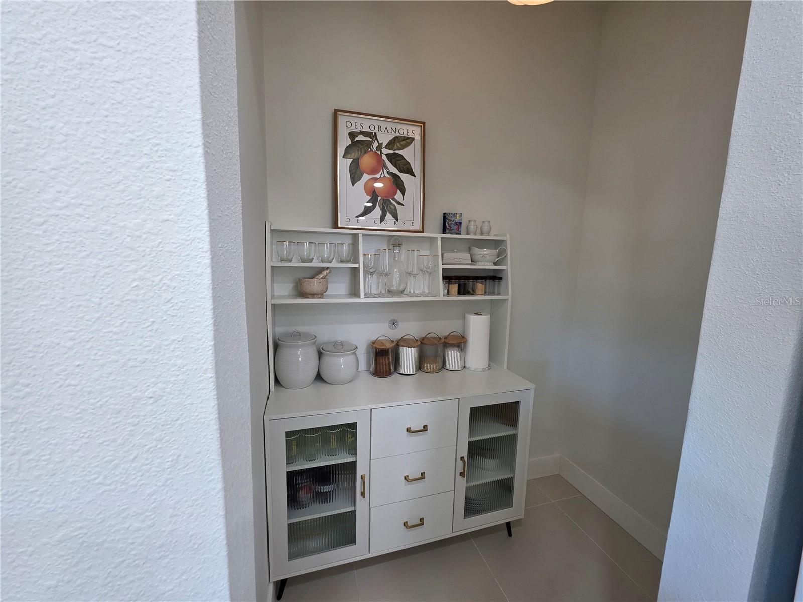 Image 4 of 19 For 359 Terminal Avenue