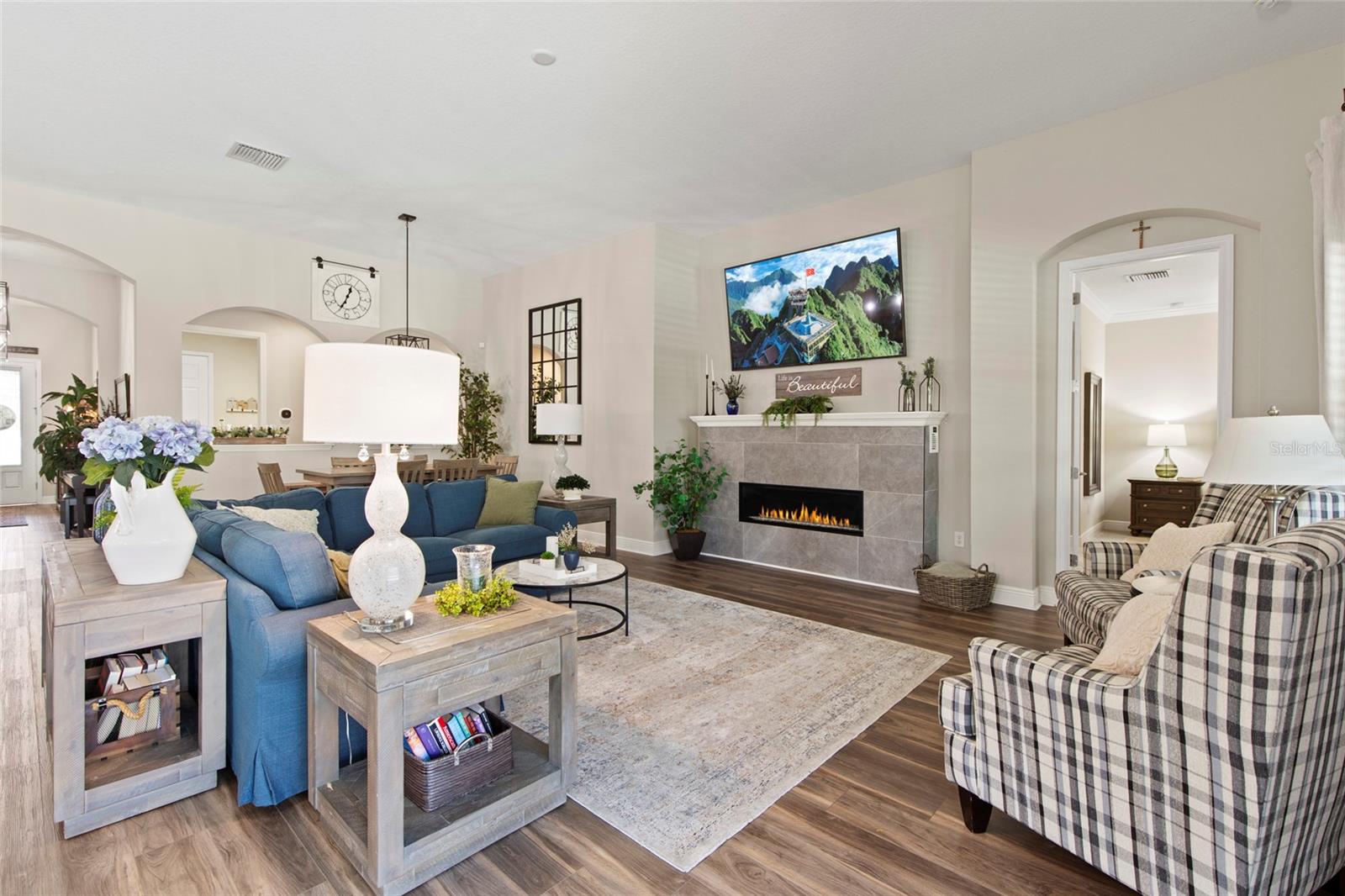 Image 12 of 27 For 7729 Paradiso Drive