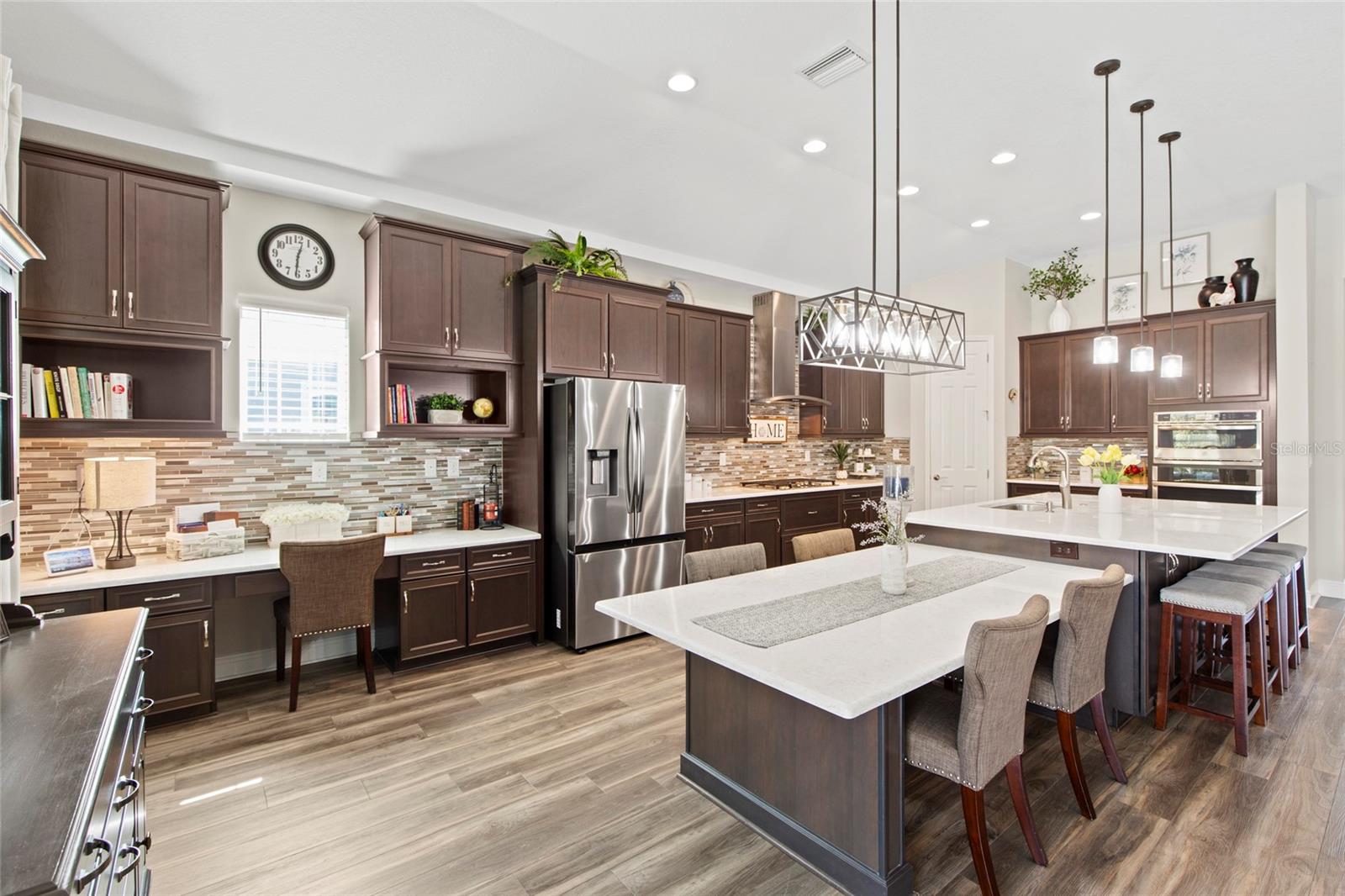 Image 4 of 27 For 7729 Paradiso Drive