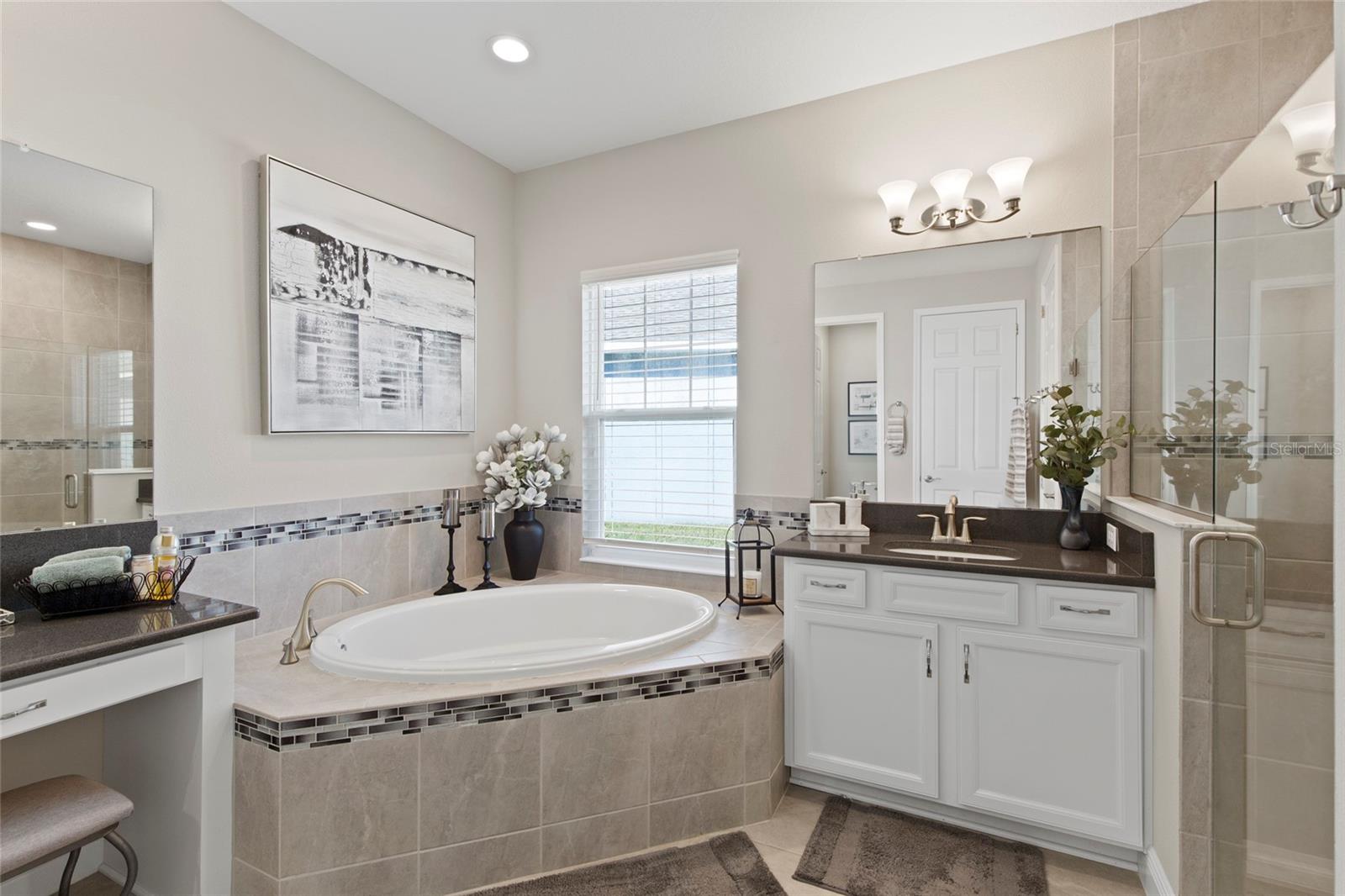 Image 9 of 27 For 7729 Paradiso Drive