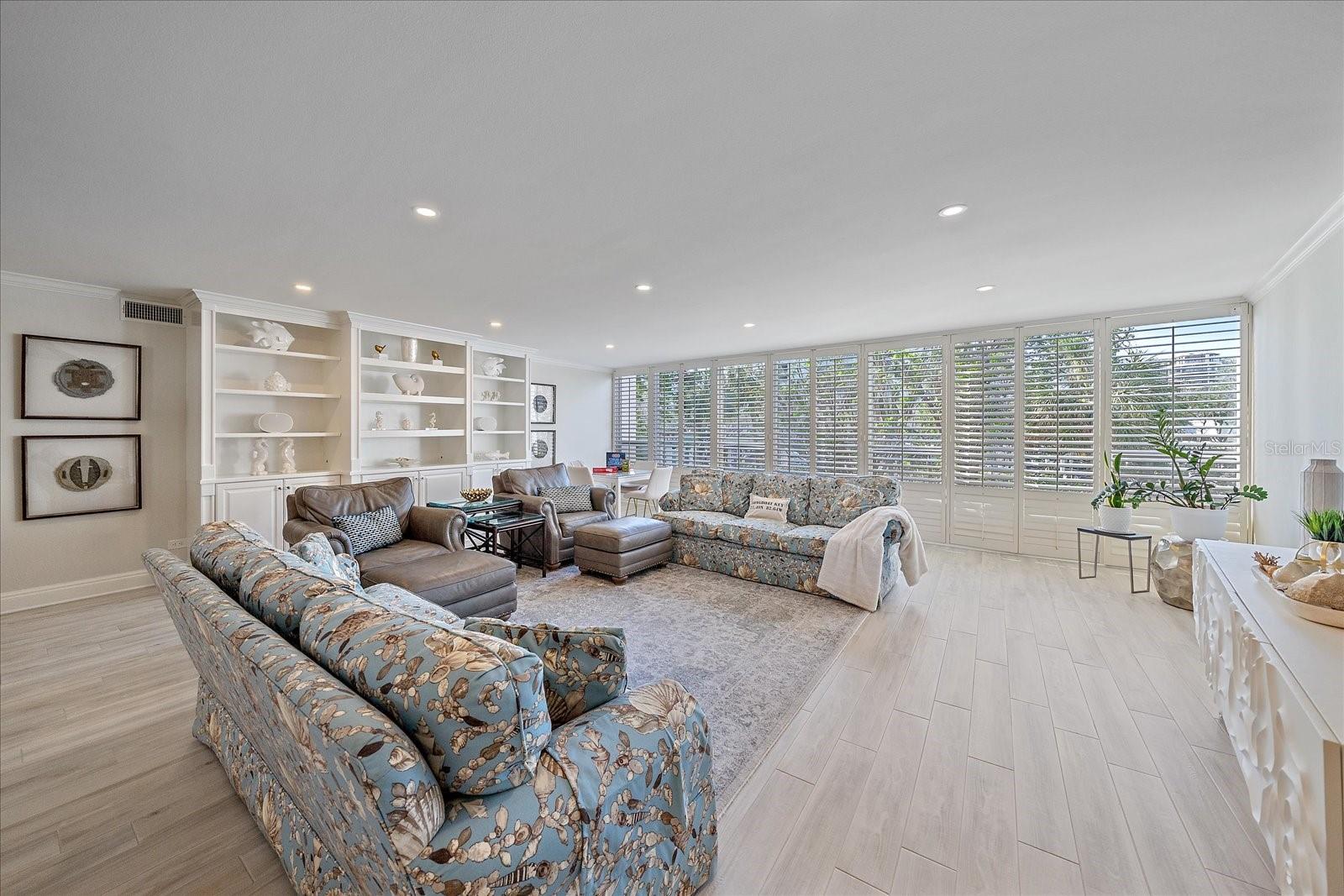 Image 13 of 35 For 100 Sands Point Road 223