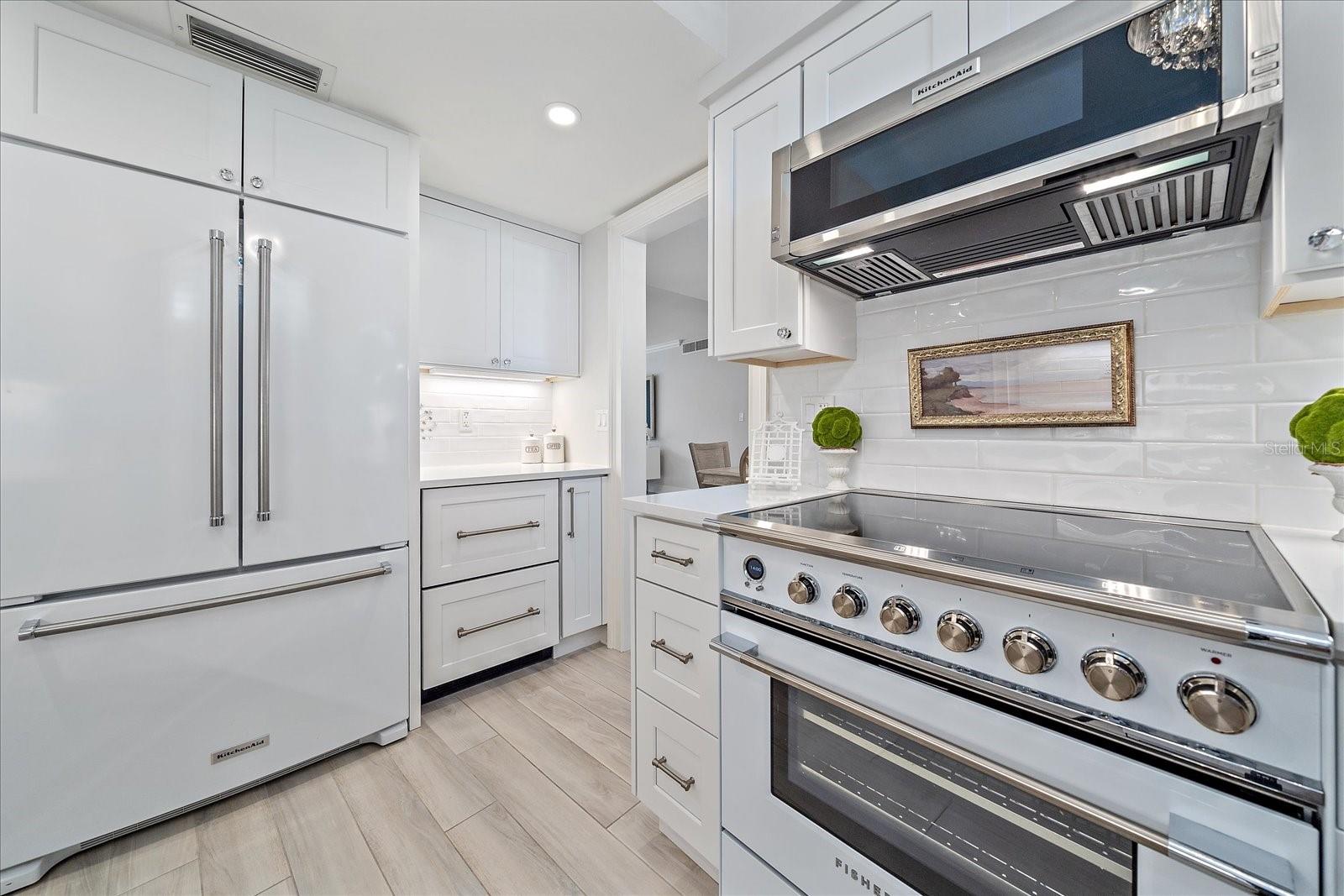 Image 8 of 35 For 100 Sands Point Road 223