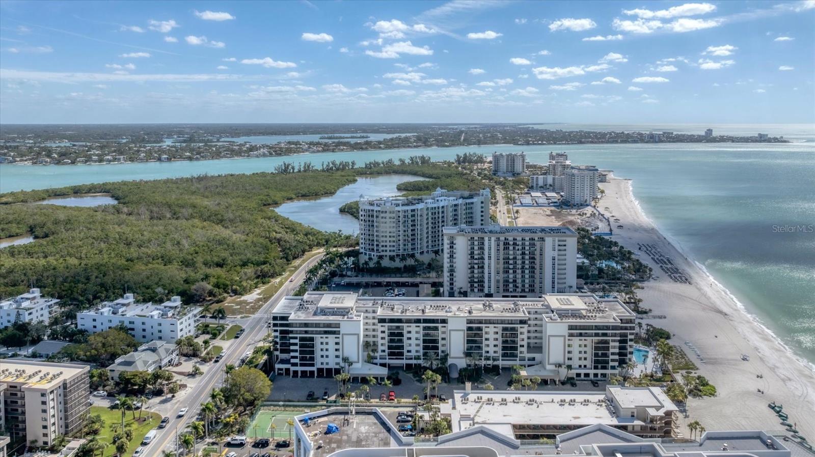 Image 15 of 54 For 1100 Benjamin Franklin Drive 603