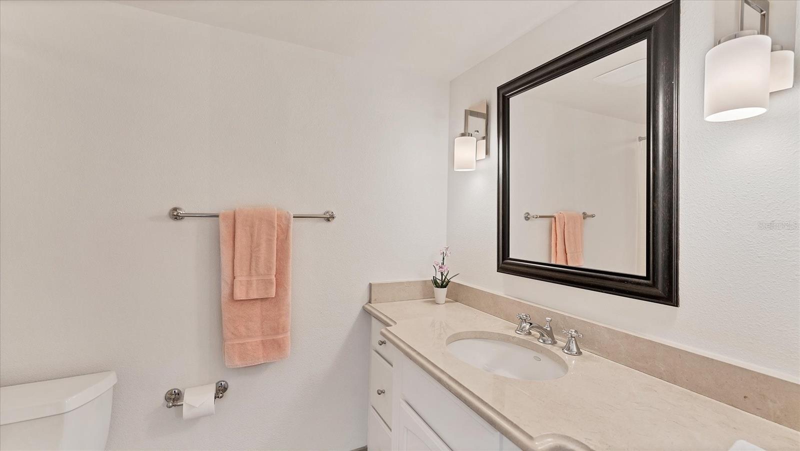 Image 23 of 54 For 1100 Benjamin Franklin Drive 603