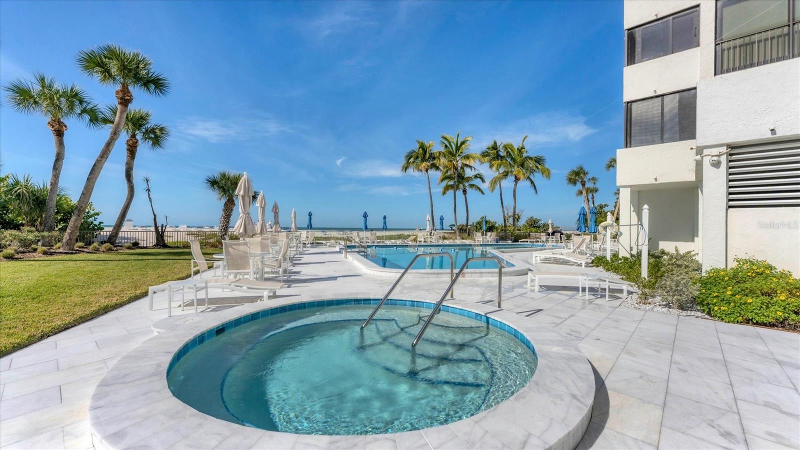 Image 43 of 54 For 1100 Benjamin Franklin Drive 603