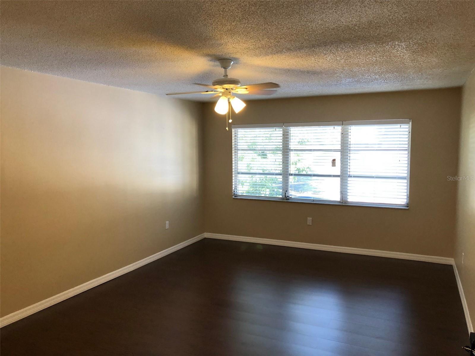 Image 5 of 11 For 2023 Hyde Park Street