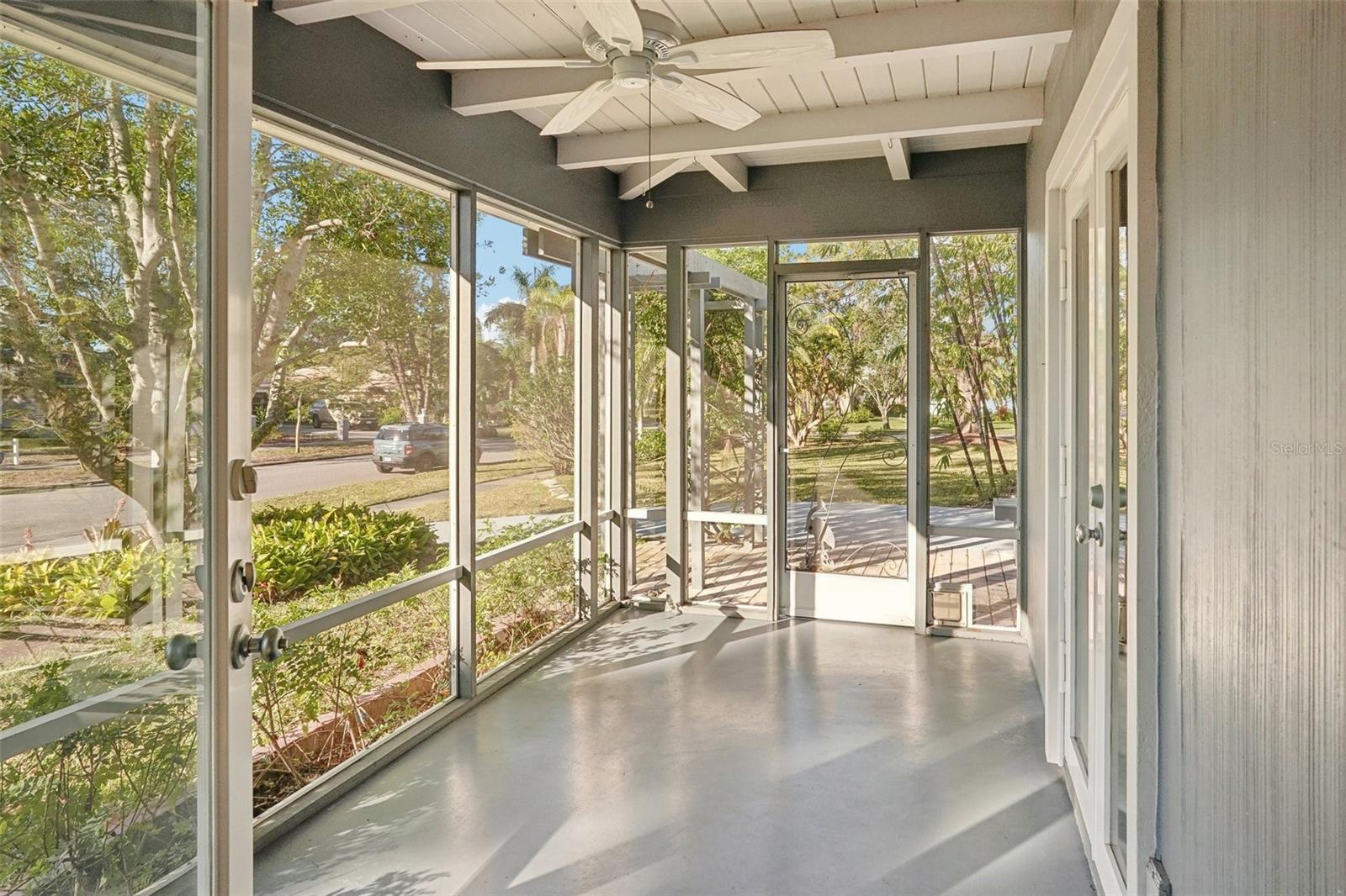 Image 6 of 47 For 349 Scott Avenue