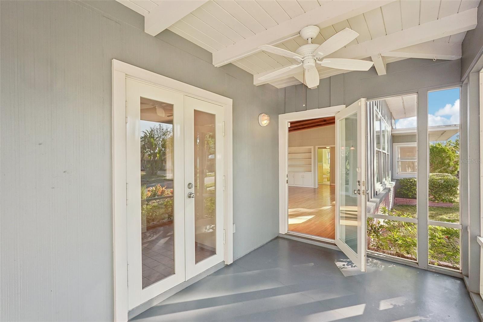 Image 7 of 47 For 349 Scott Avenue