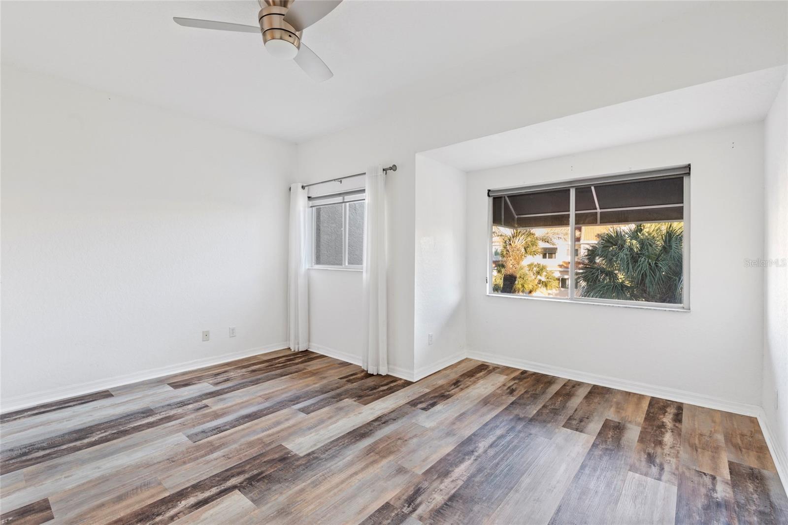 Image 18 of 26 For 4610 Mirabella Court