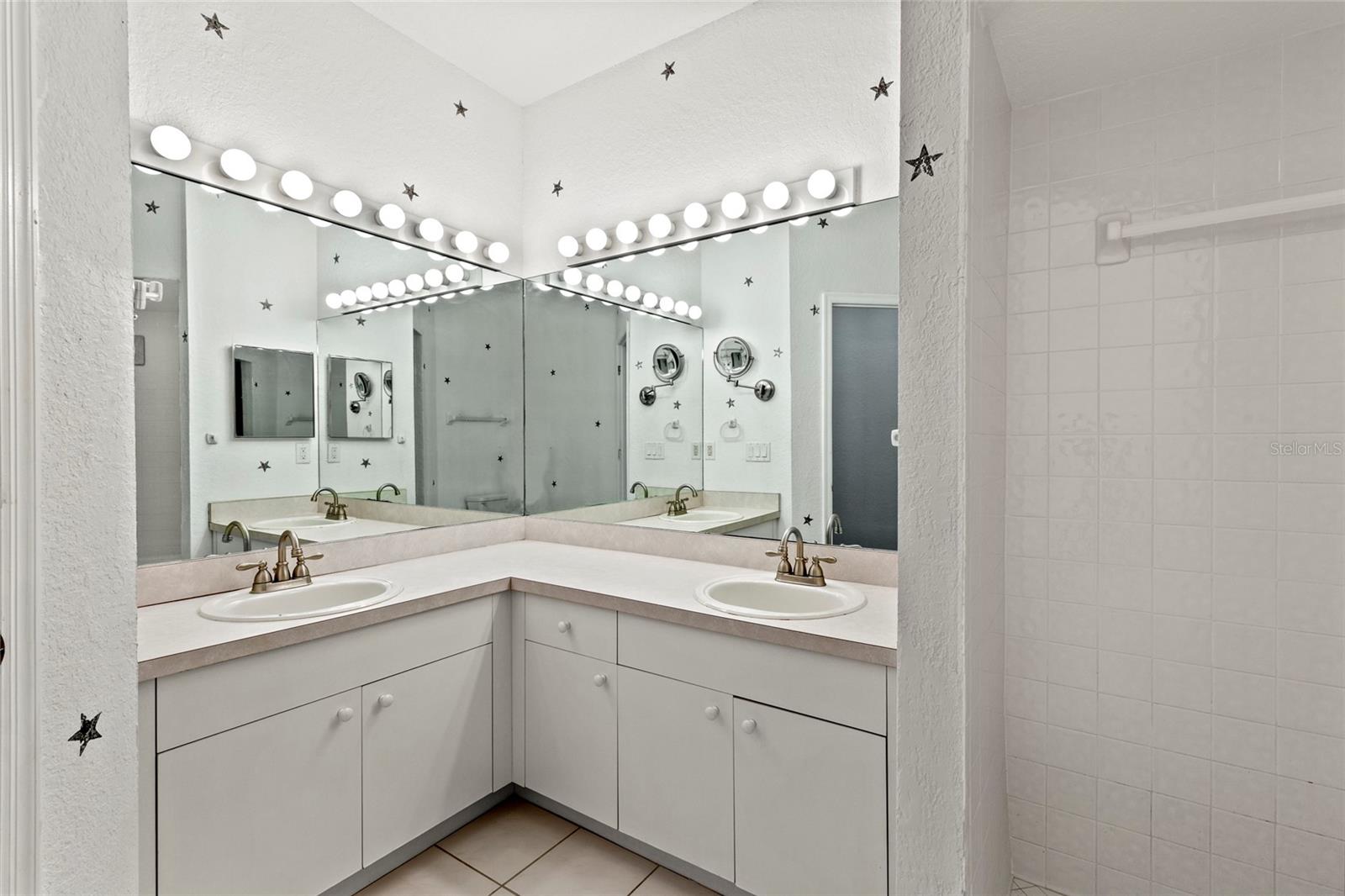 Image 5 of 26 For 4610 Mirabella Court