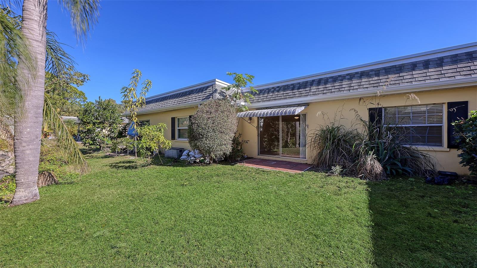 Image 23 of 27 For 2425 Aspinwall Street 2425