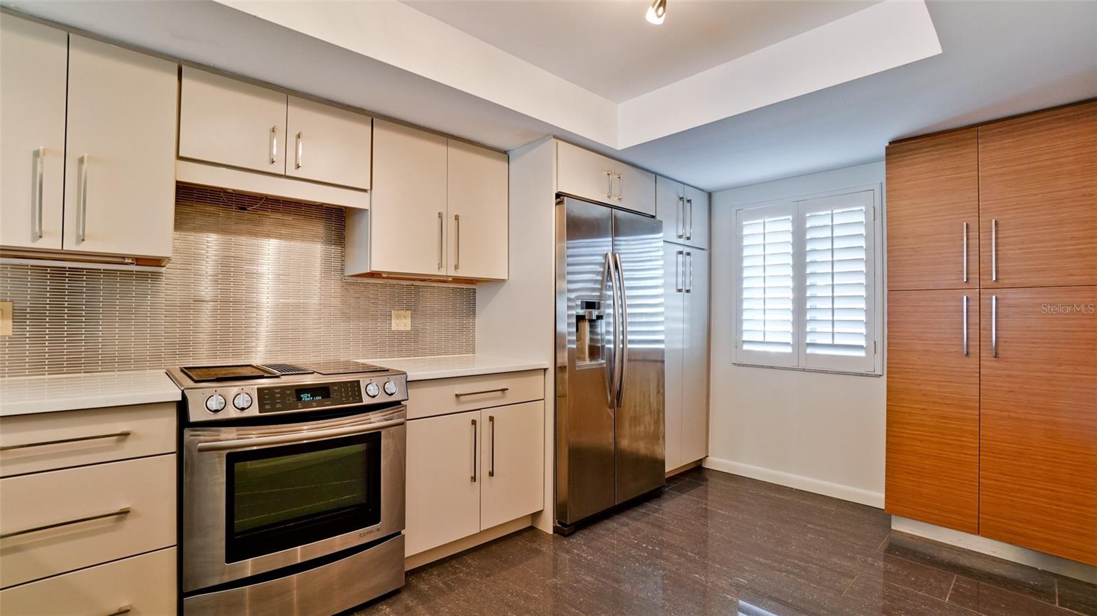 Image 11 of 41 For 7000 Gulf Drive 115