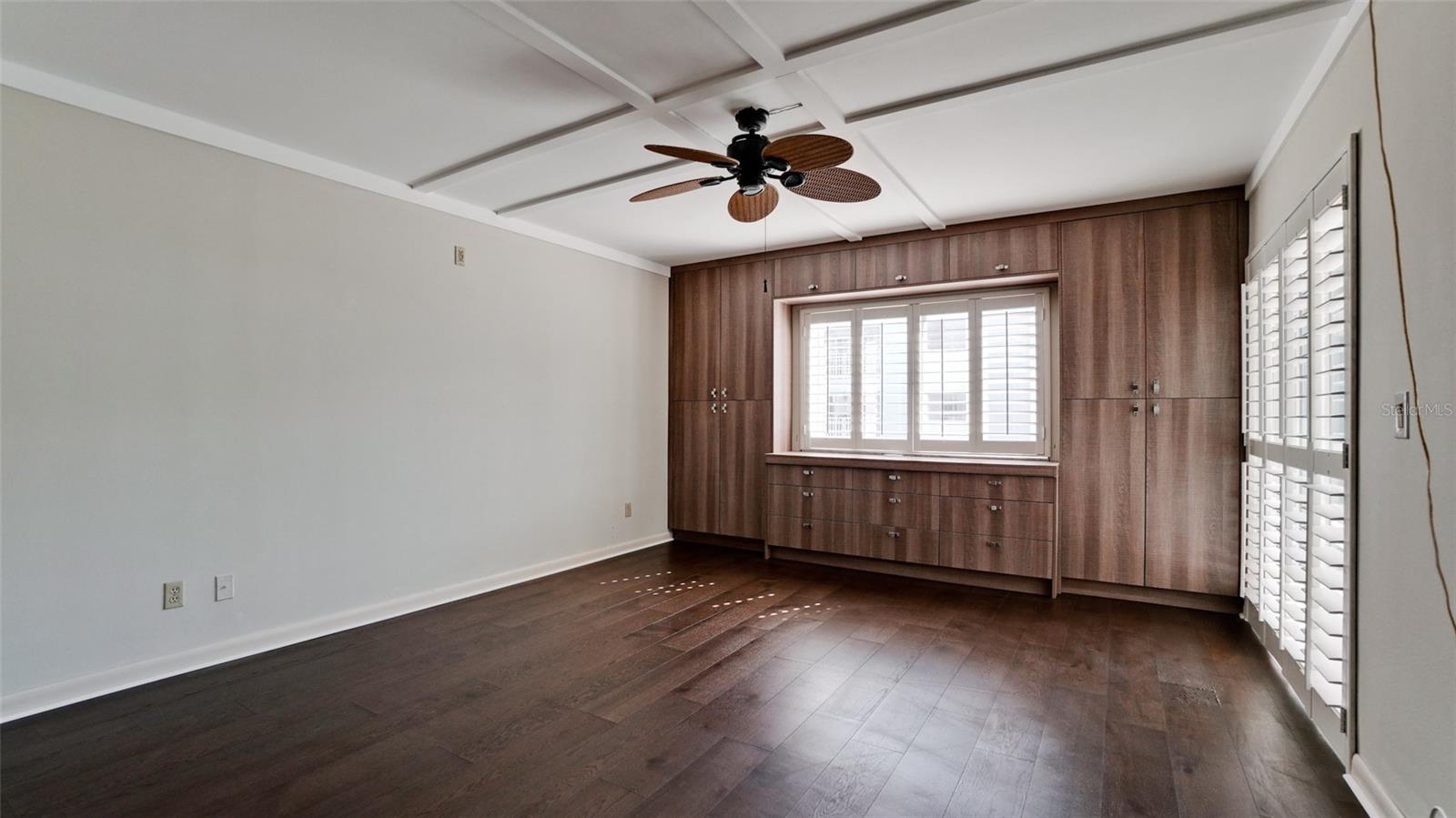 Image 13 of 41 For 7000 Gulf Drive 115