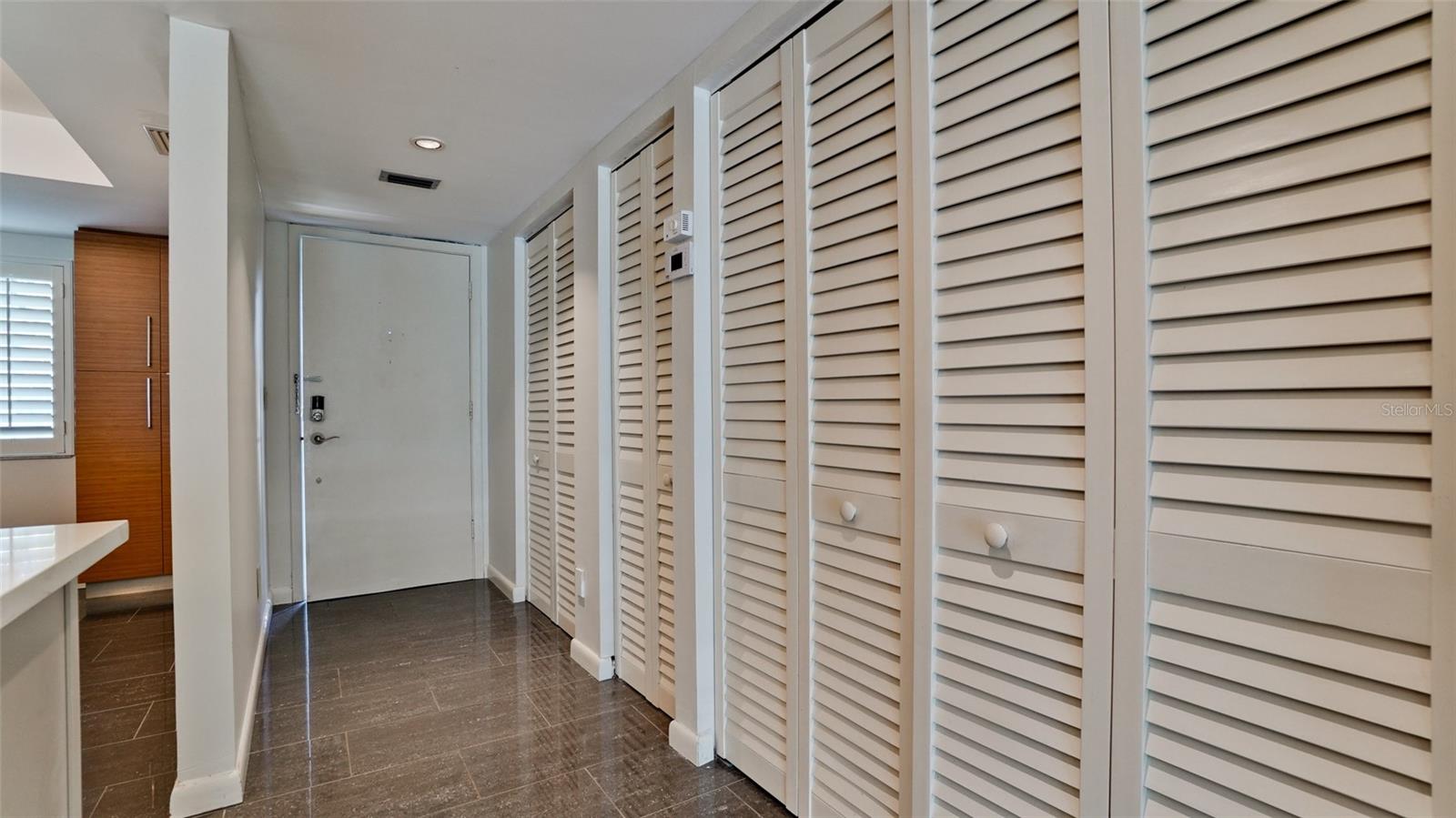 Image 19 of 41 For 7000 Gulf Drive 115