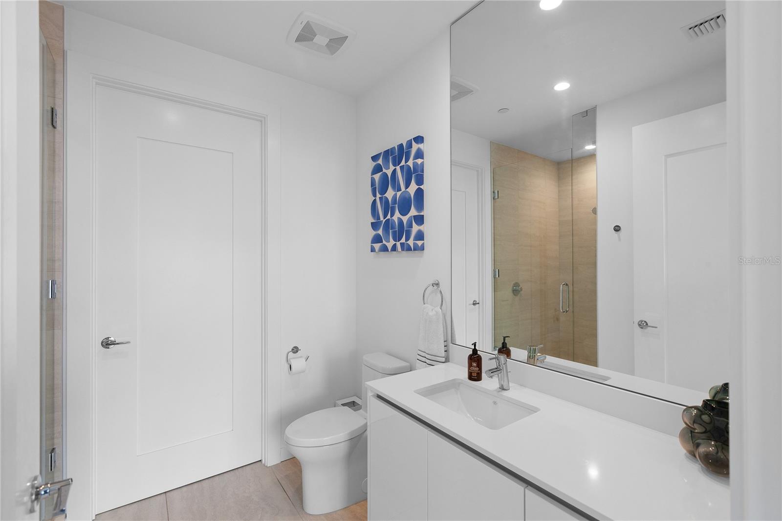 Image 18 of 33 For 301 Quay Commons  509