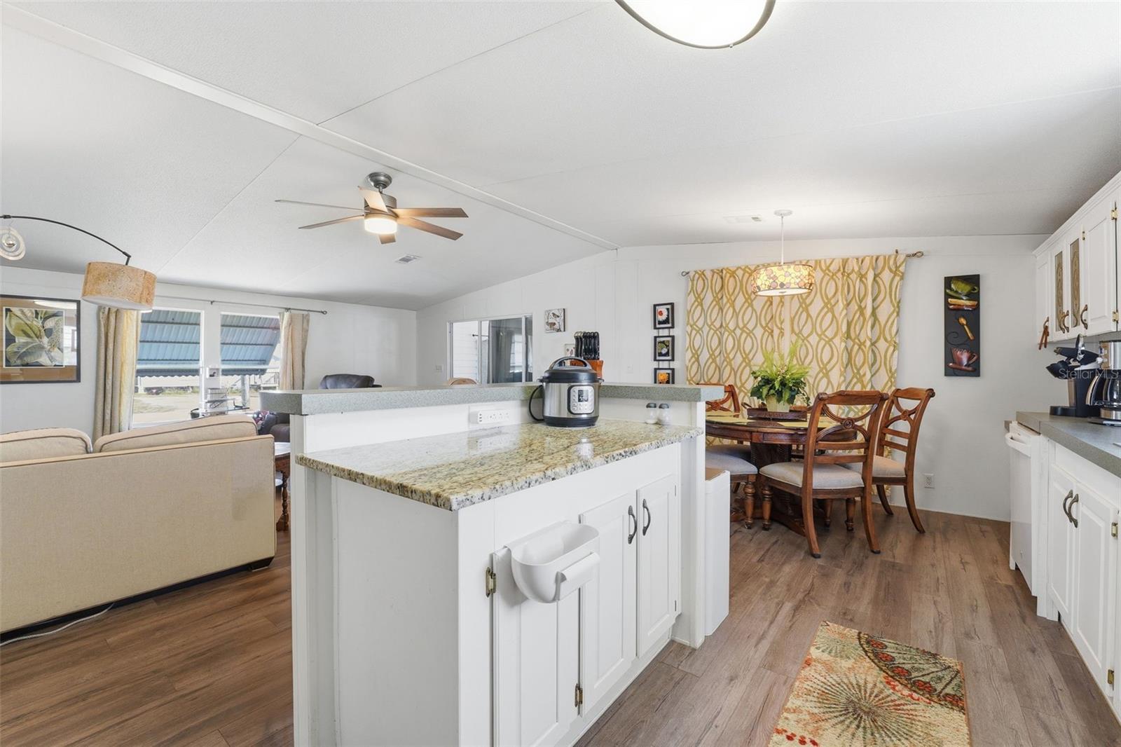 Image 12 of 41 For 11269 Welch Avenue