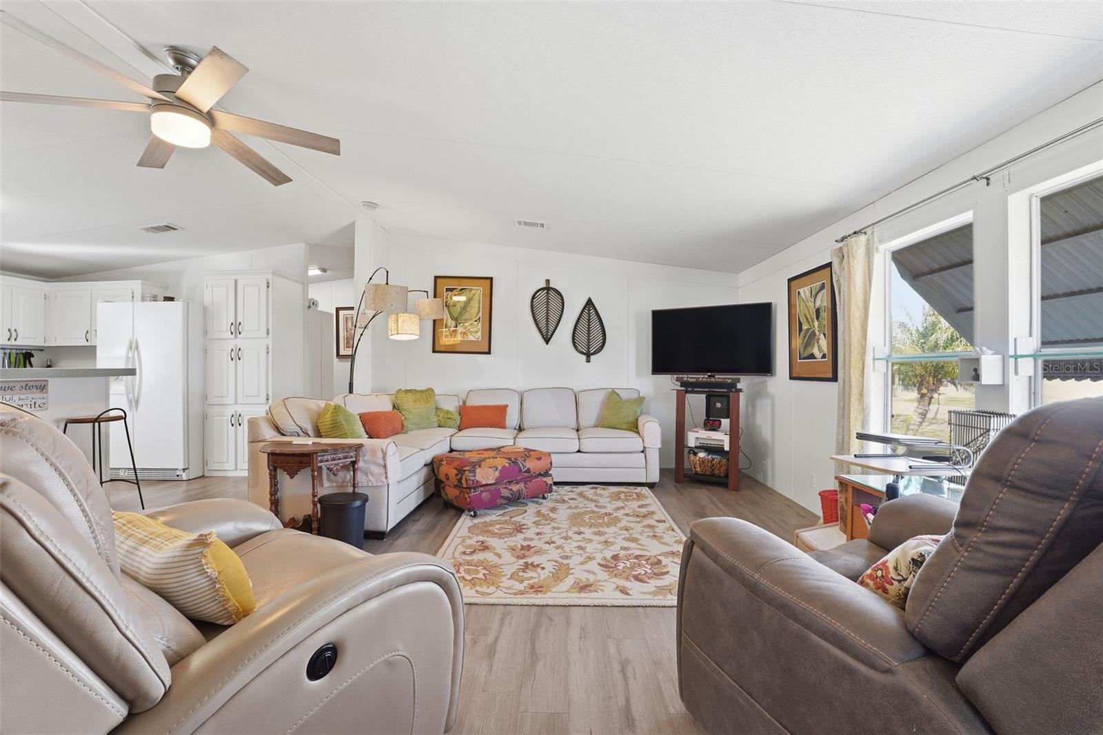 Image 6 of 41 For 11269 Welch Avenue