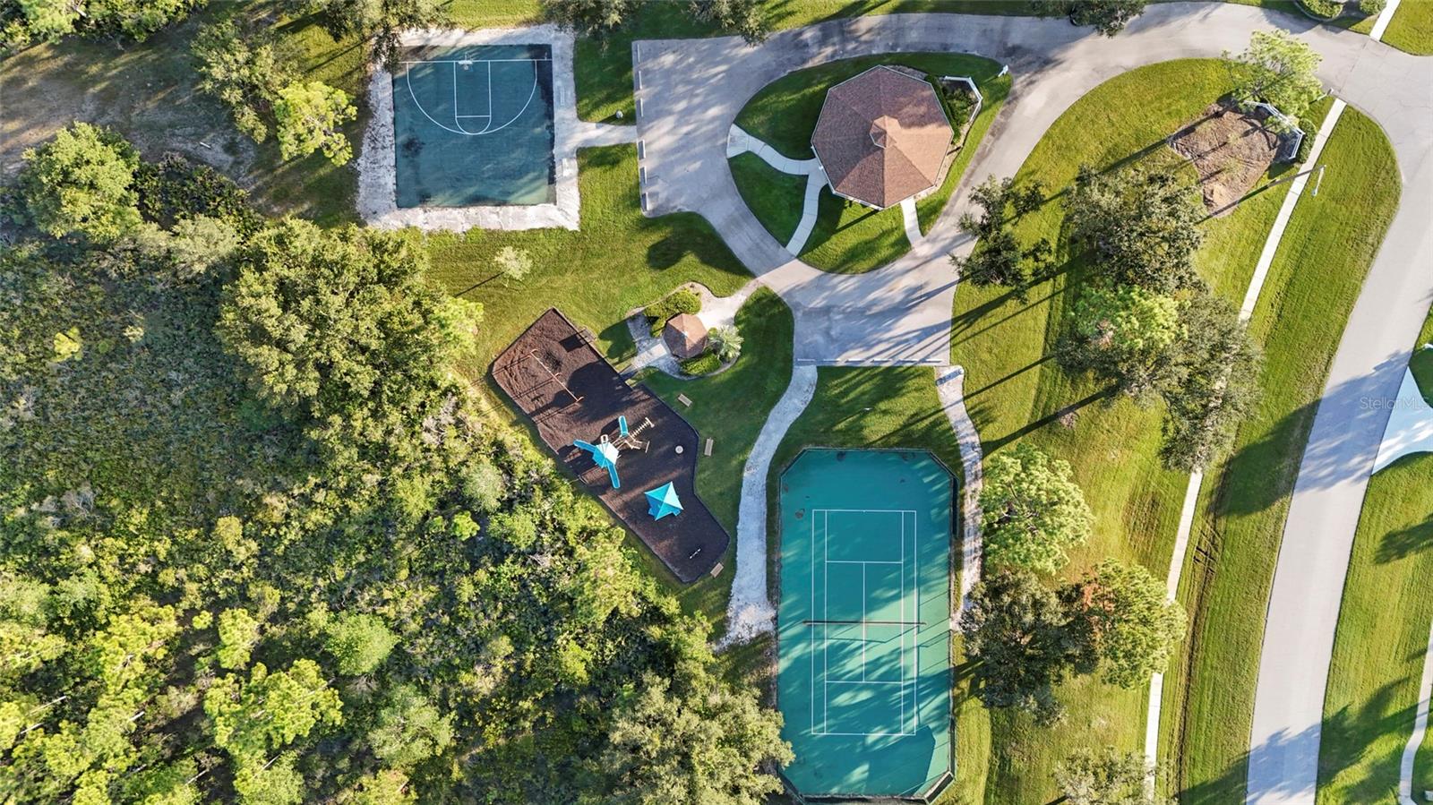 Image 72 of 80 For 8018 Snowy Egret Place