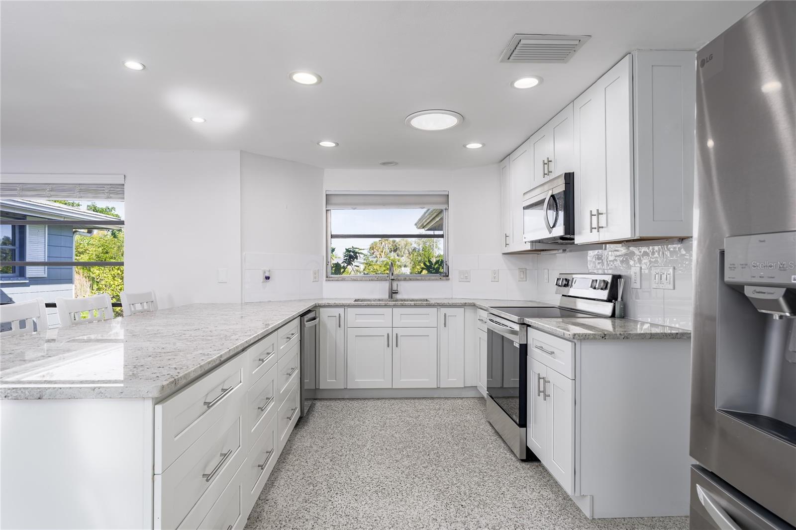 Image 10 of 37 For 356 Orchid Drive