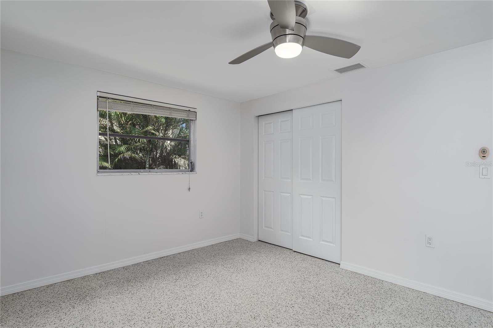 Image 20 of 37 For 356 Orchid Drive