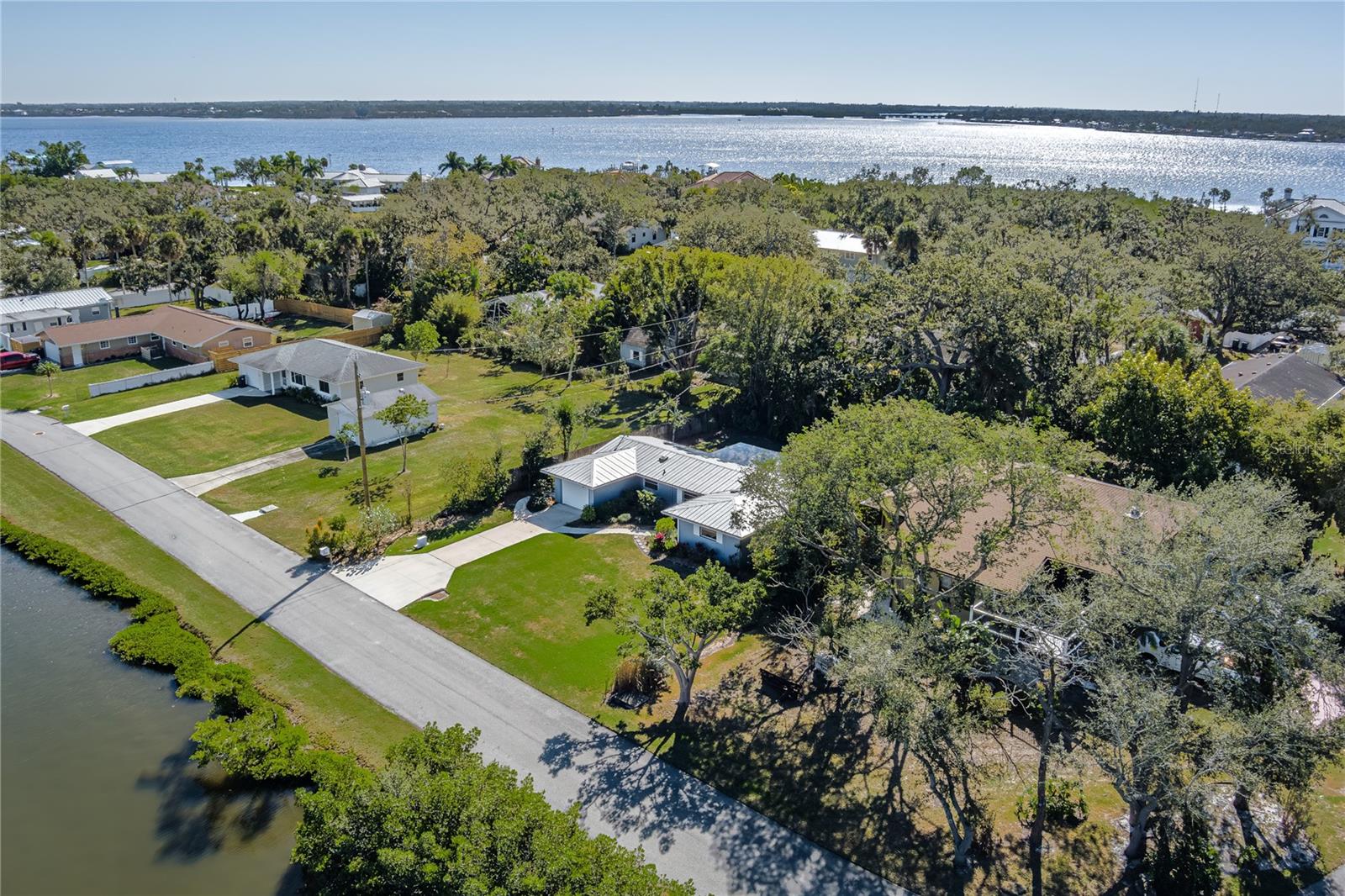 Image 25 of 37 For 356 Orchid Drive