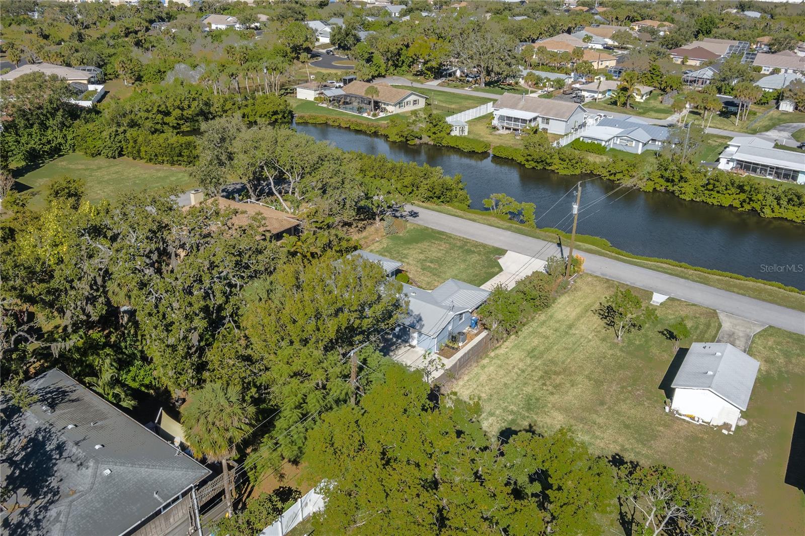 Image 6 of 37 For 356 Orchid Drive