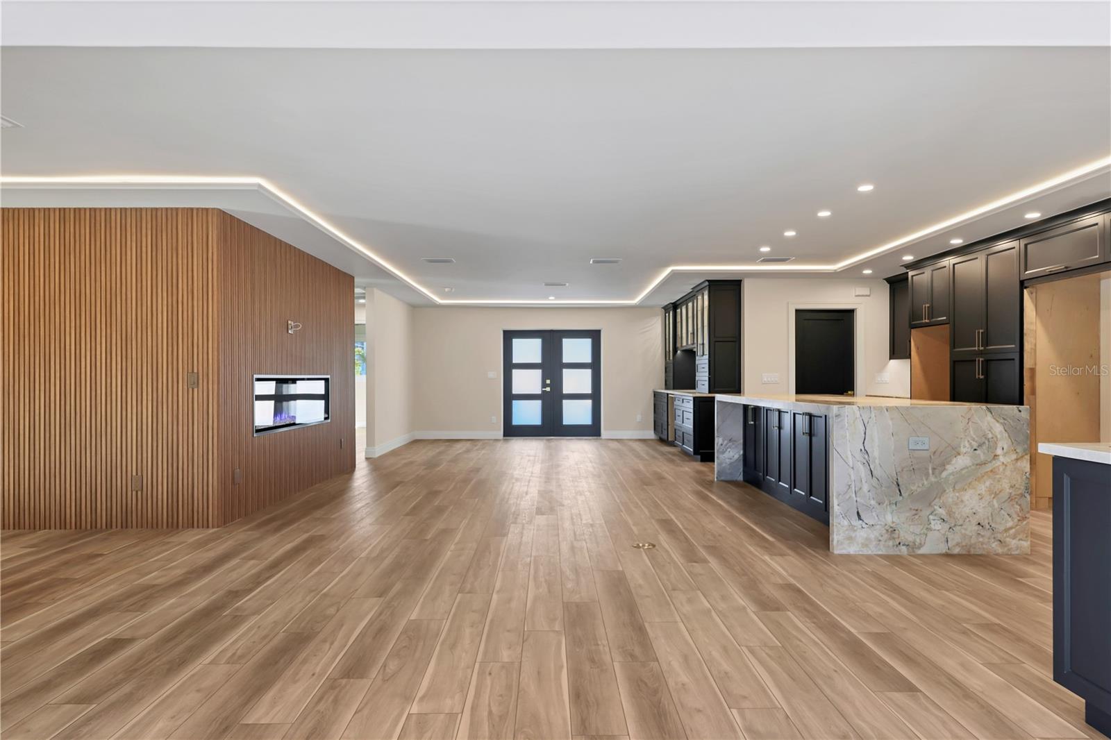 Image 10 of 68 For 4119 Royal Palm Drive