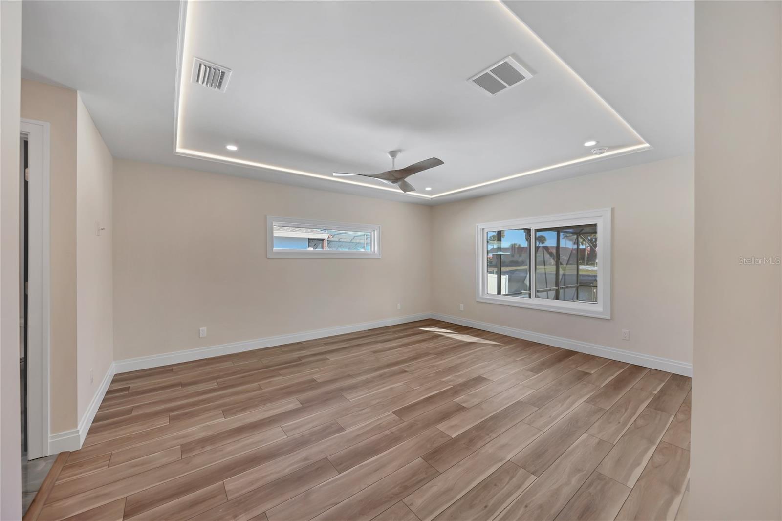 Image 23 of 68 For 4119 Royal Palm Drive