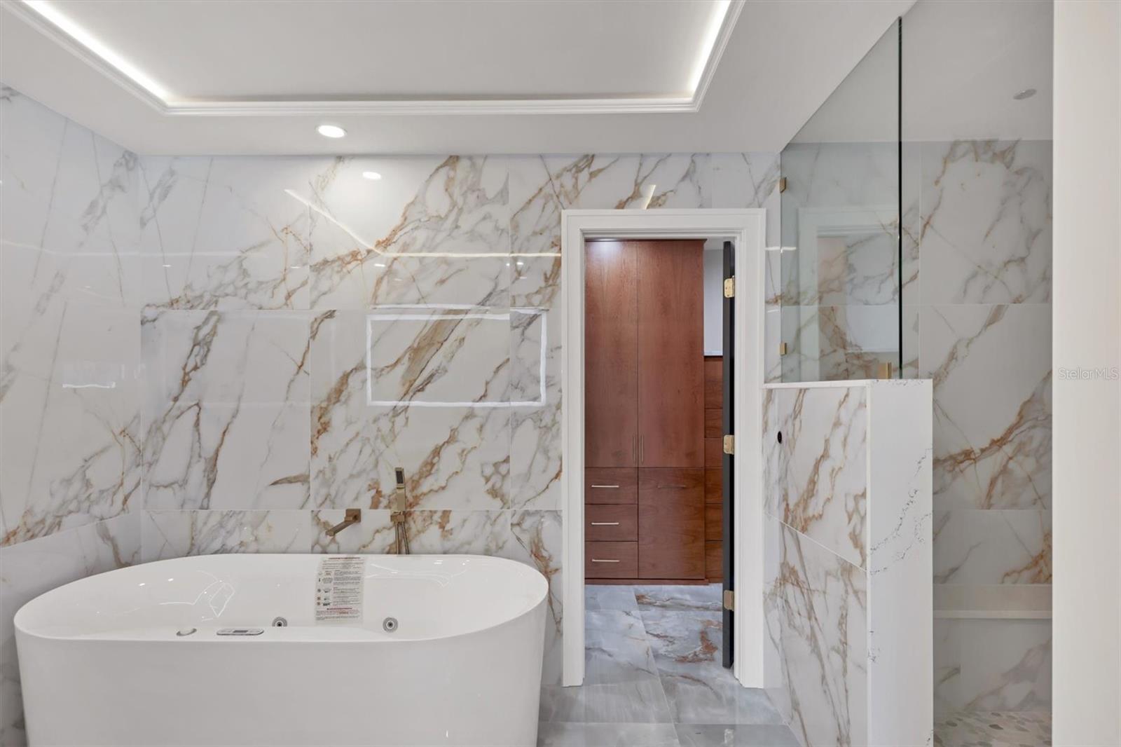 Image 31 of 68 For 4119 Royal Palm Drive