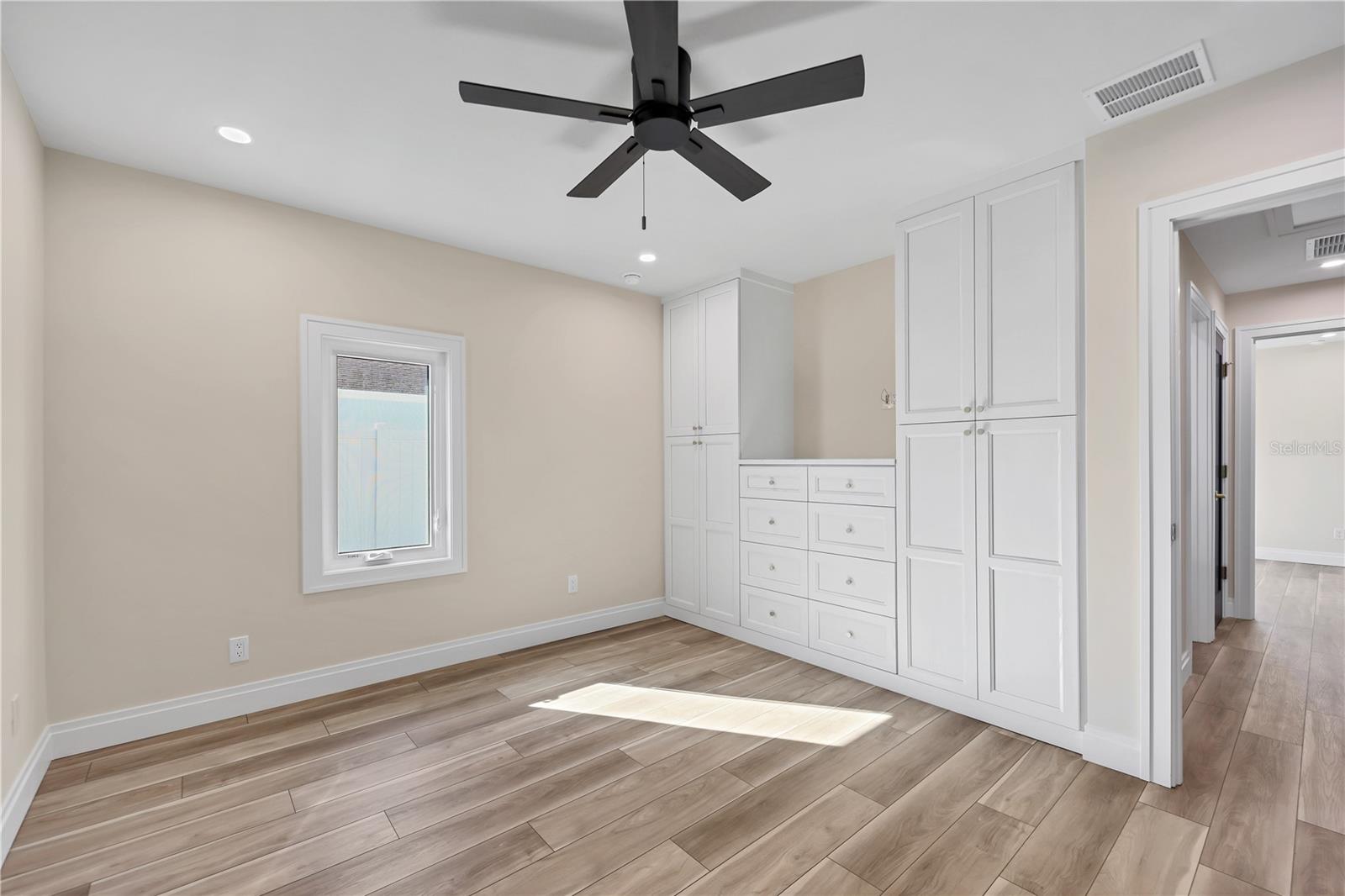 Image 36 of 68 For 4119 Royal Palm Drive