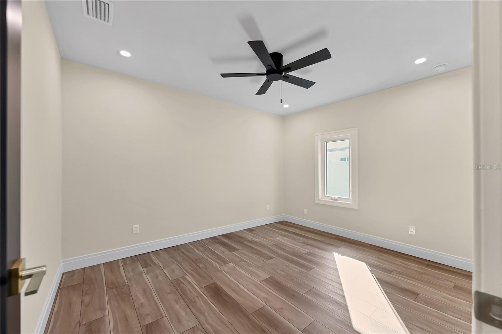 Image 38 of 68 For 4119 Royal Palm Drive