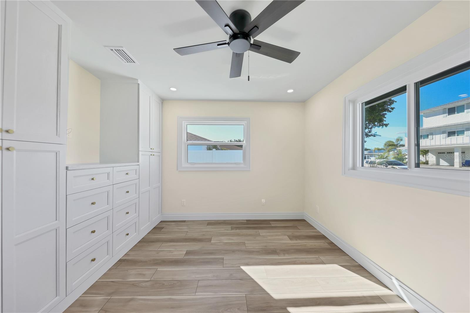 Image 42 of 68 For 4119 Royal Palm Drive