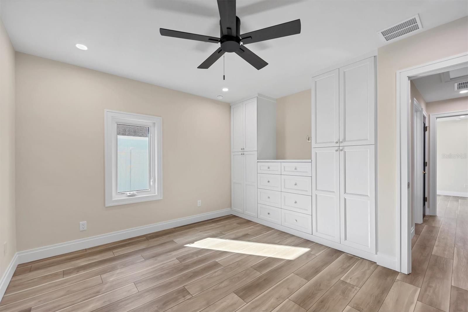 Image 45 of 68 For 4119 Royal Palm Drive