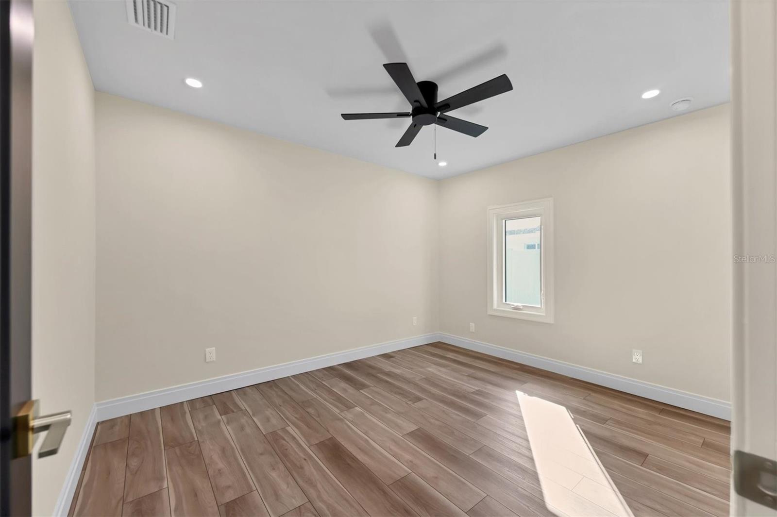 Image 46 of 68 For 4119 Royal Palm Drive