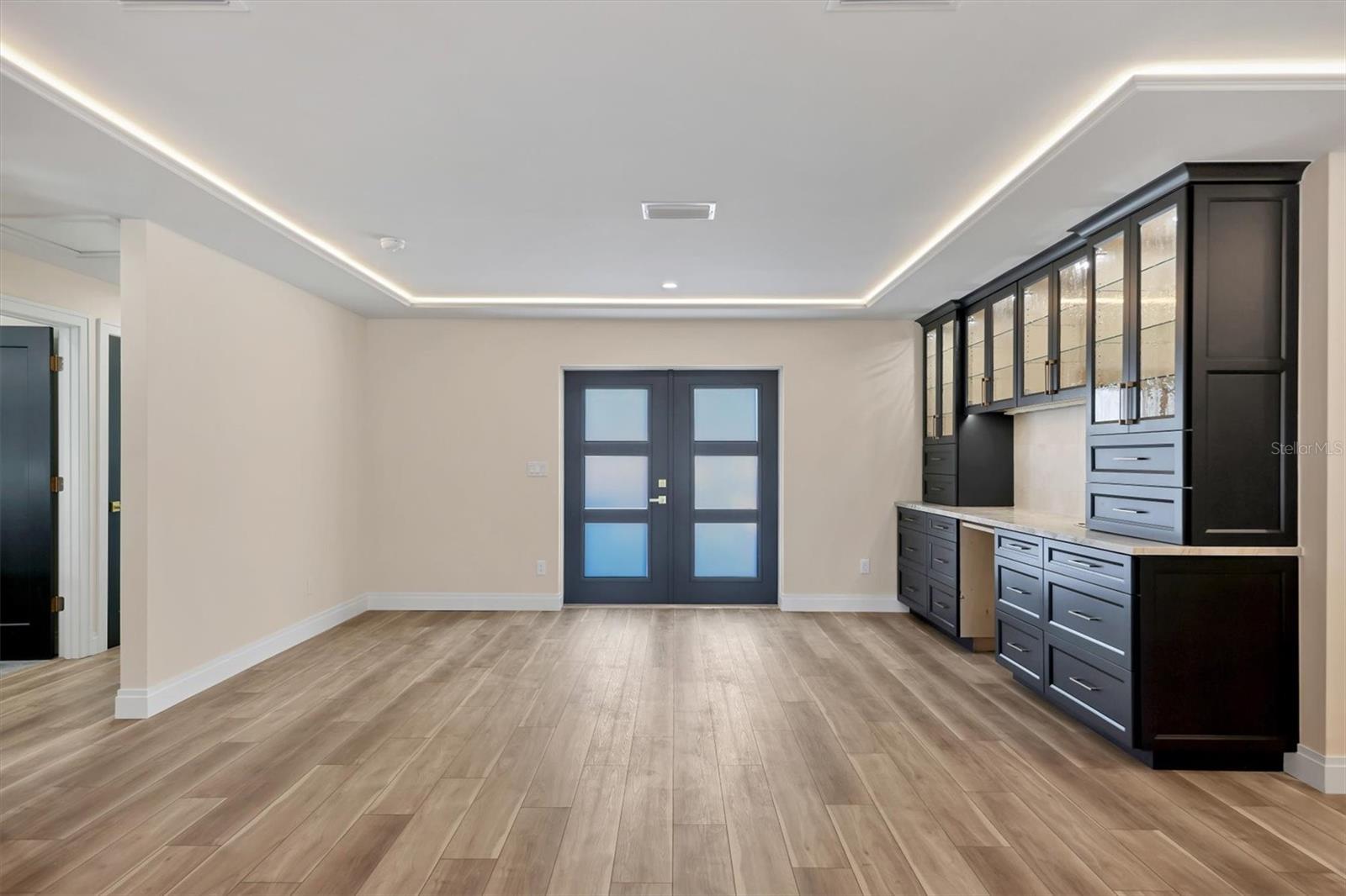 Image 5 of 68 For 4119 Royal Palm Drive