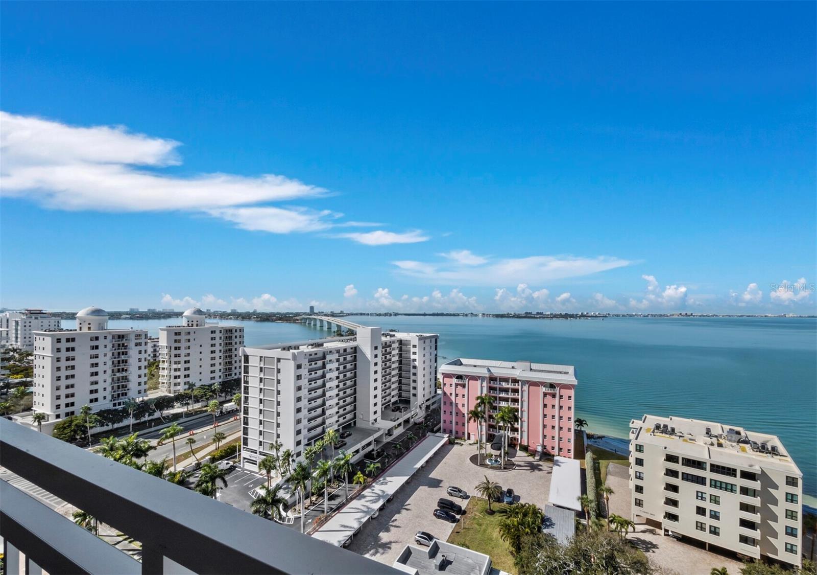 Listing photo id 18 for 35 Watergate Drive 1403