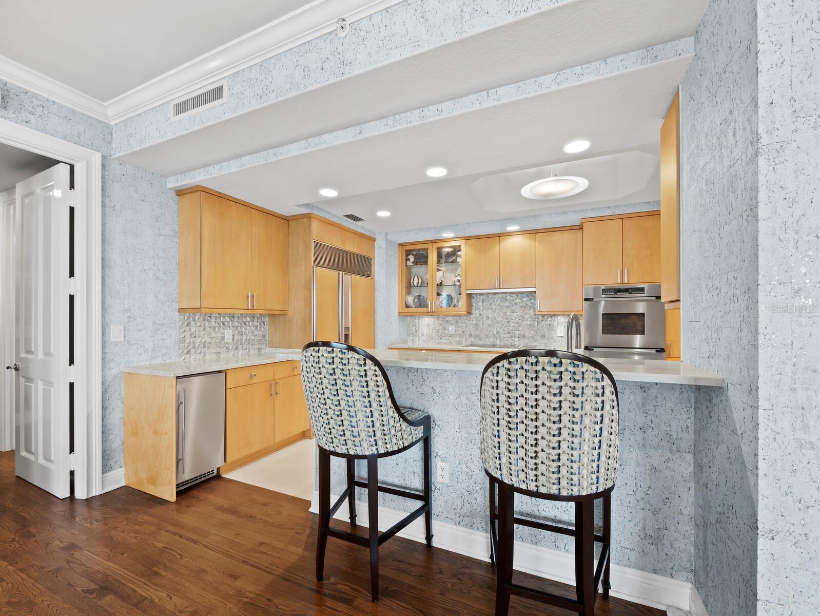 Listing photo id 24 for 35 Watergate Drive 1403