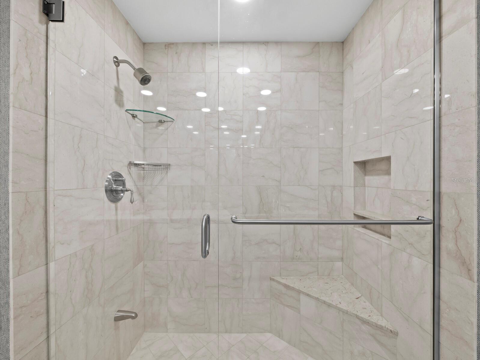 Listing photo id 34 for 35 Watergate Drive 1403