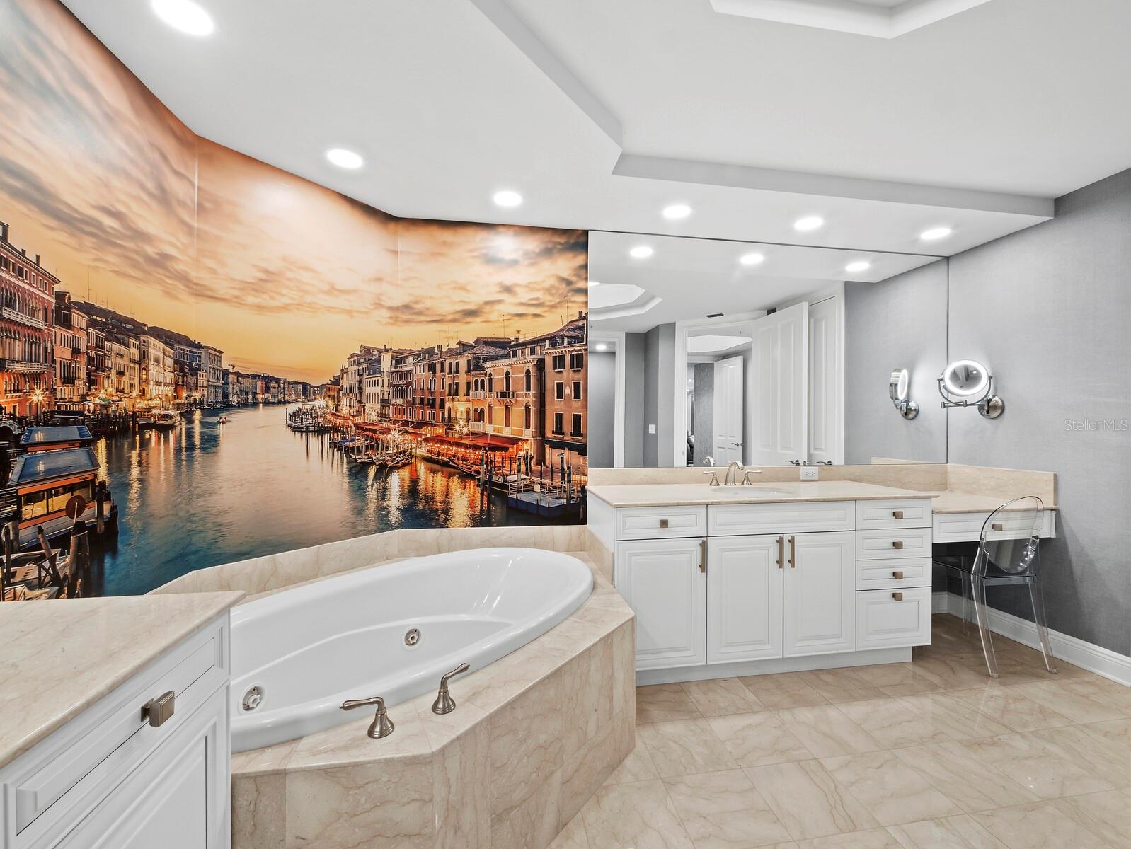 Listing photo id 45 for 35 Watergate Drive 1403