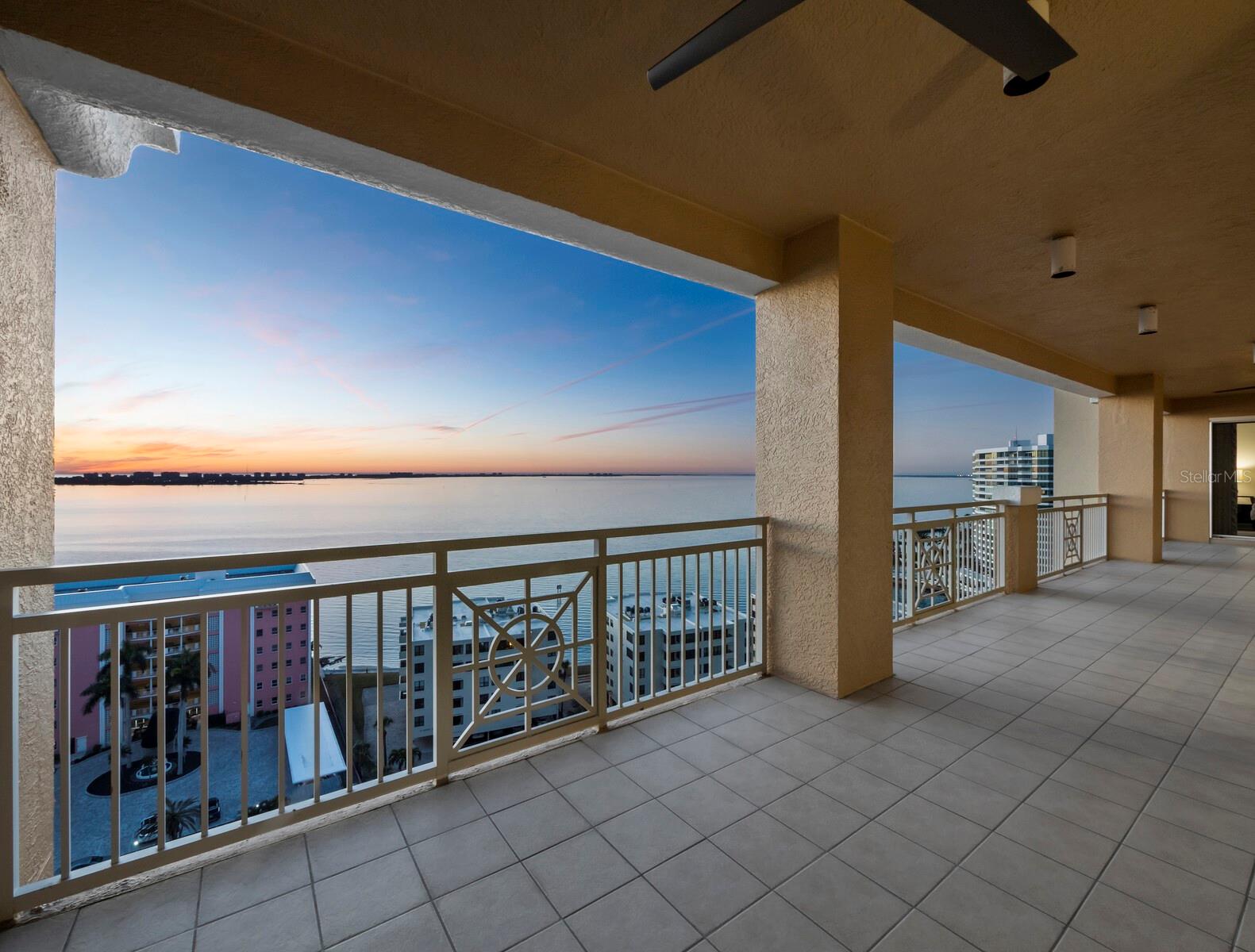 Listing photo id 47 for 35 Watergate Drive 1403