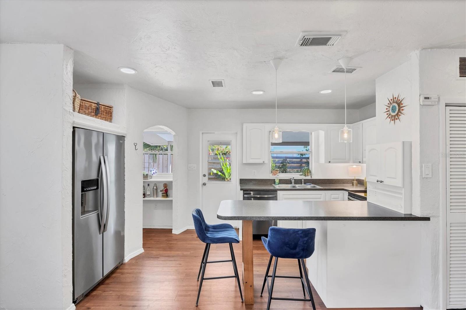 Image 14 of 51 For 2410 Browning Street