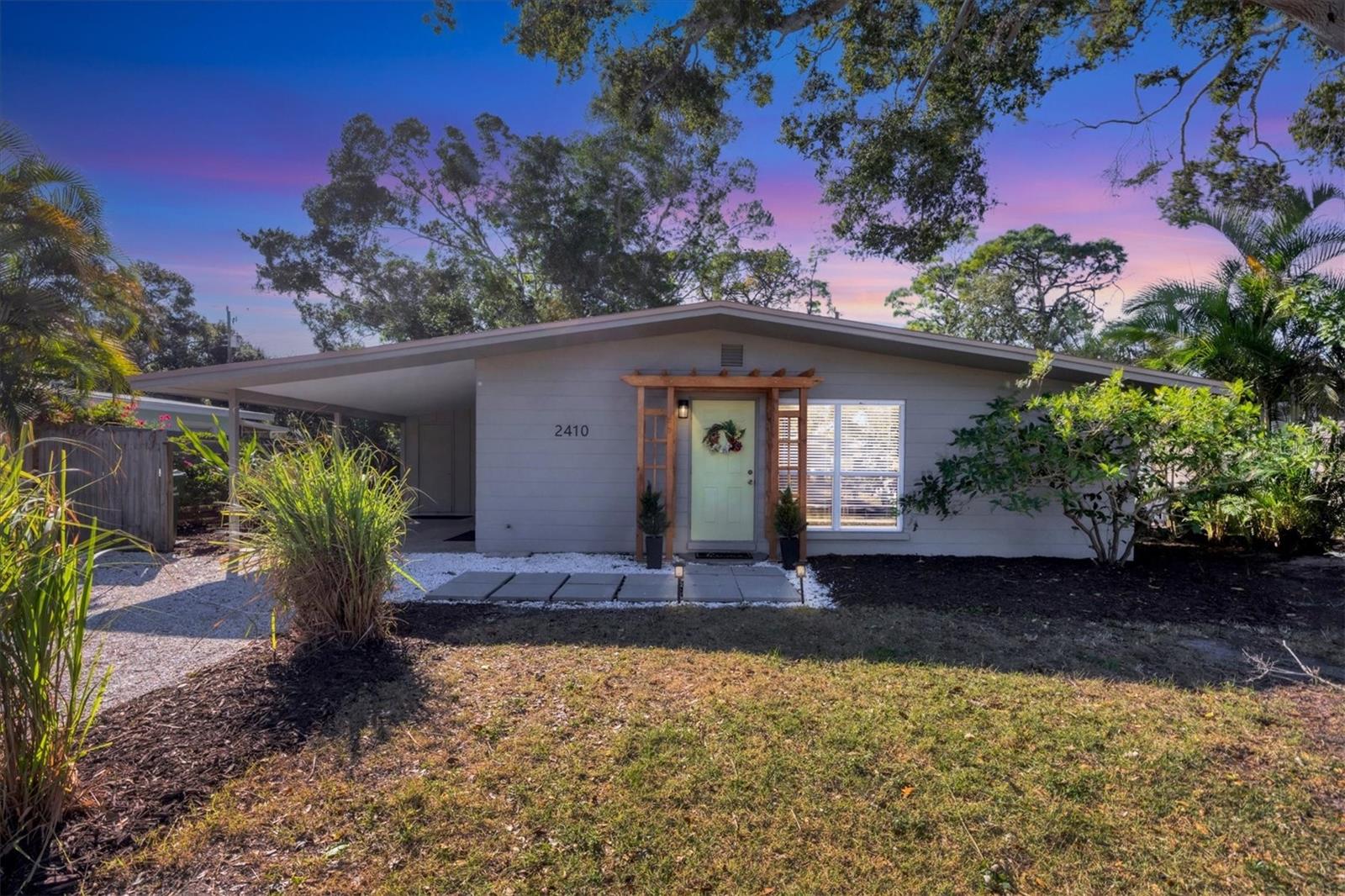 Image 3 of 51 For 2410 Browning Street