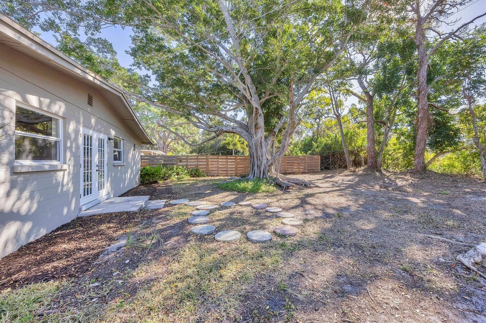 Image 39 of 51 For 2410 Browning Street