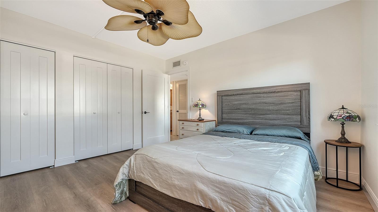 Image 11 of 47 For 761 John Ringling Boulevard 5